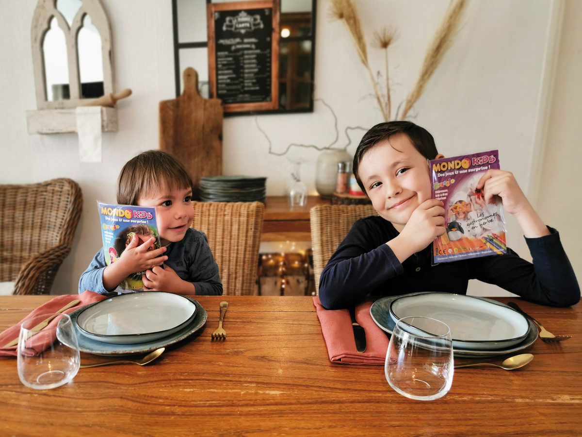 Jeux et coloriages pour le menu enfant